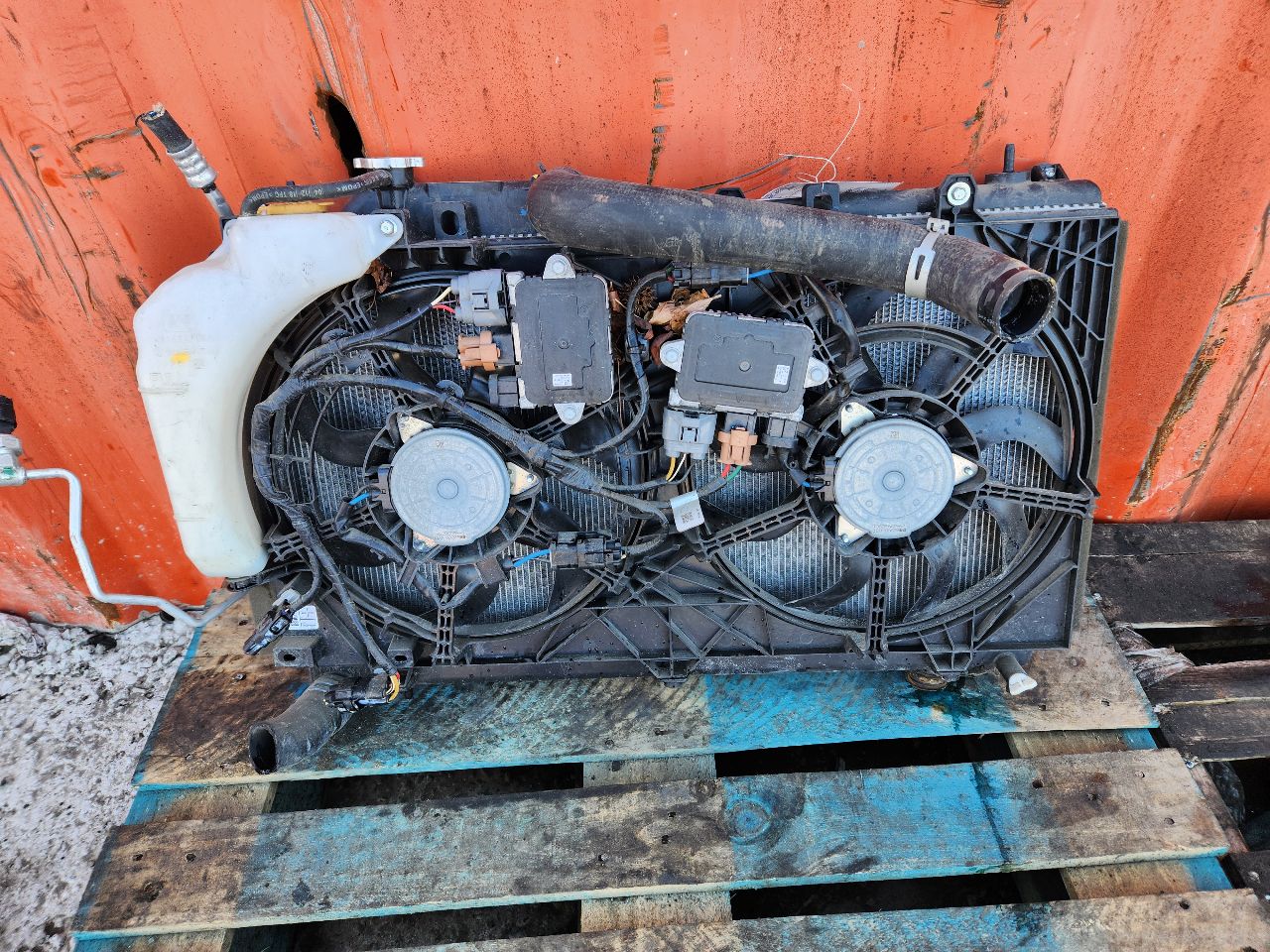 2020 SUBARU LEGACY Radiators - 155296 — photo 2