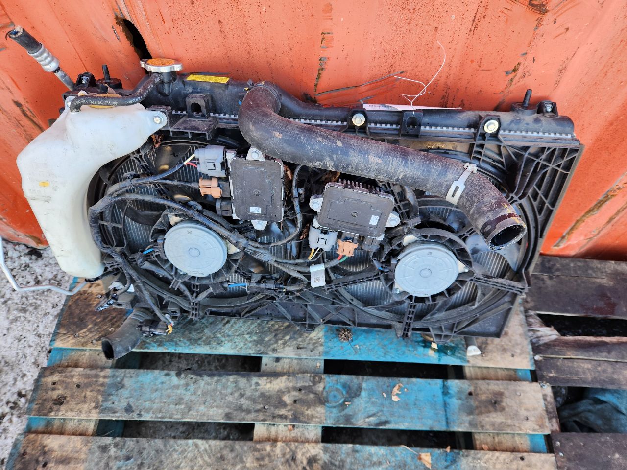 2020 SUBARU LEGACY Radiators - 155296 — photo 3