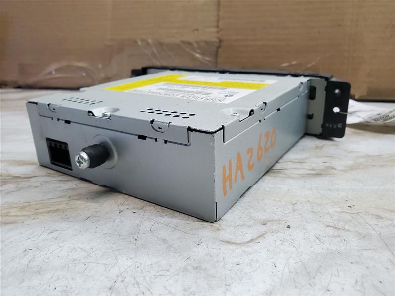 2012 VOLKSWAGEN ROUTAN 6 Cyl Gasoline 3.6 DI Radio Audio - 155312 — photo 5