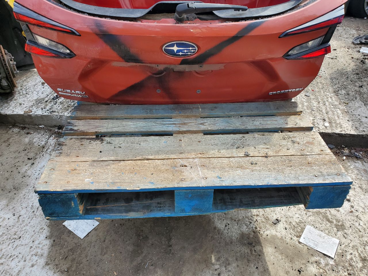2023 SUBARU XV CROSSTREK Decklid  Tailgate - 155368 — photo 2