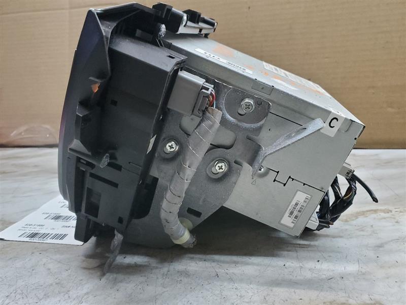 2010 ACURA TL 3.5L 6cyl Gasoline VVT Radio Audio - 155567 — photo 2