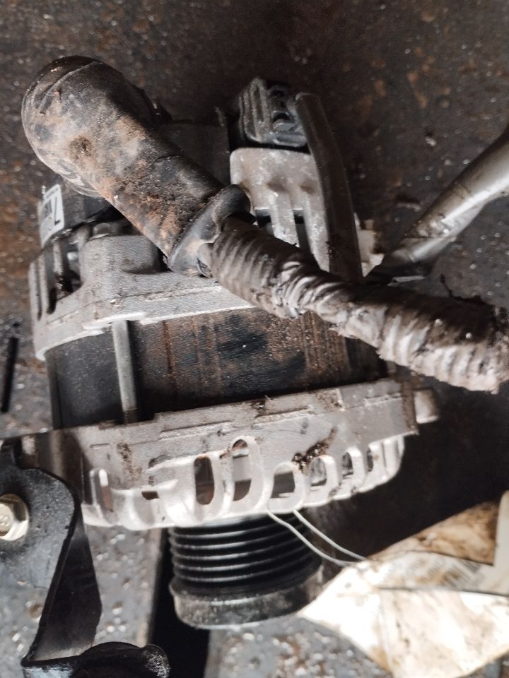 2020 SUBARU FORESTER ALTERNATOR - 157653 — photo 1