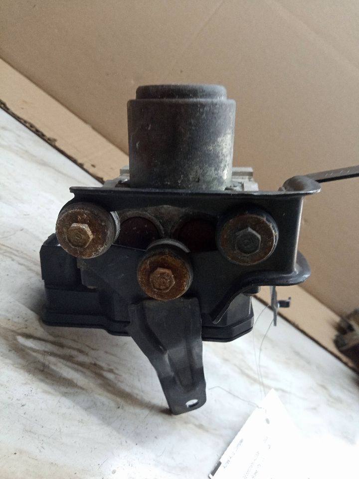 2009 HONDA FIT 4cyl Gasoline 1.5 Anti-lock Brake Pts - 160379 — photo 3