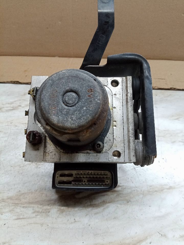 2009 HONDA FIT 4cyl Gasoline 1.5 Anti-lock Brake Pts - 160379 — photo 4