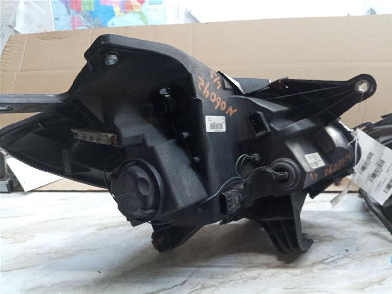 2008 BUICK ENCLAVE 6cyl Gasoline 3.6 Left HEADLAMP ASSEMBLY - 160604 — photo 5