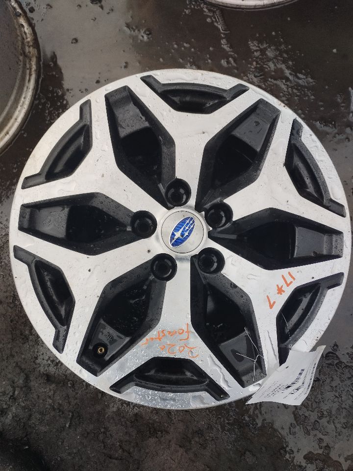 2020 SUBARU FORESTER WHEEL - 160631 — photo 1