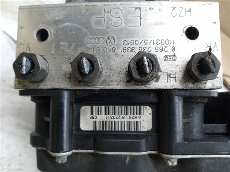 2011 AUDI A4 4cyl Gasoline Turbo 2.0 Anti-lock Brake Pts - 160638 — photo 3