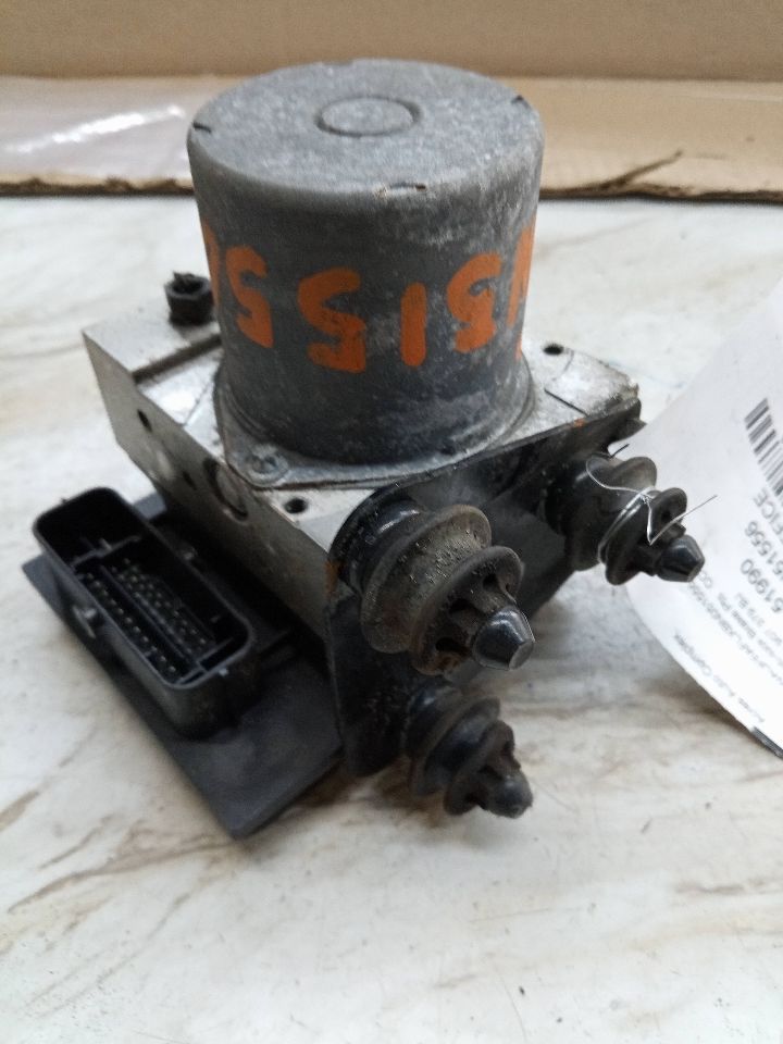 2011 AUDI A4 4cyl Gasoline Turbo 2.0 Anti-lock Brake Pts - 160638 — photo 6