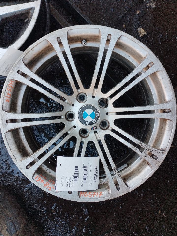 2010 BMW 328i WHEEL - 160644 — photo 2
