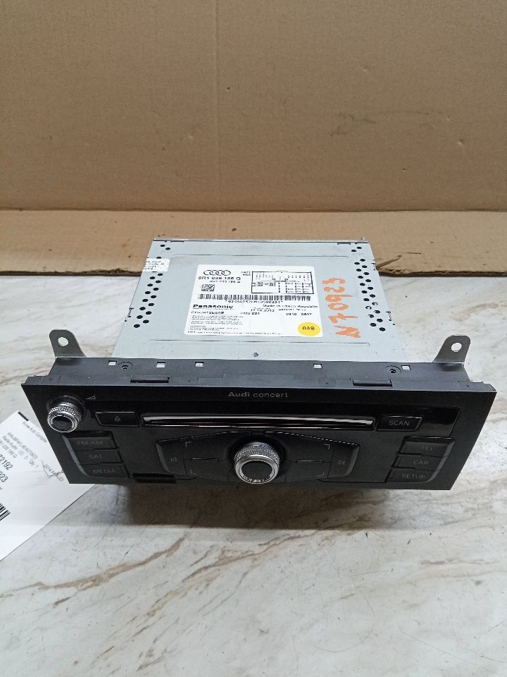 2014 AUDI A4 4cyl Gasoline Turbo 2.0 Radio Audio - 161372
