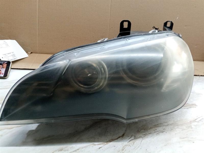 2010 BMW X5 8cyl Gasoline 4.8 Left HEADLAMP ASSEMBLY - 161380 — photo 2