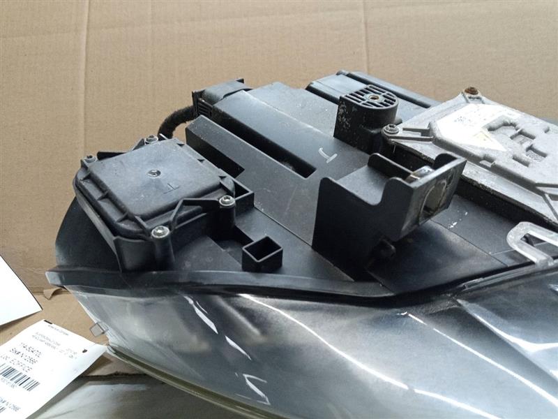 2010 BMW X5 8cyl Gasoline 4.8 Left HEADLAMP ASSEMBLY - 161380 — photo 8