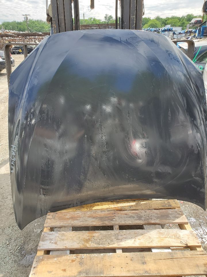 2012 BMW 650i 8cyl Gasoline Turbo 4.4 HOOD - 162364 — photo 4
