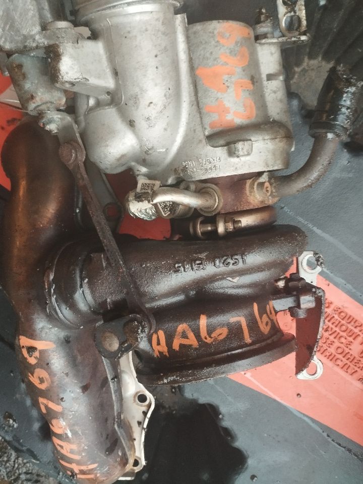2015 BMW 320i 4cyl Gasoline Turbo 2.0 Turbo-Supercharger - 164352 — photo 2