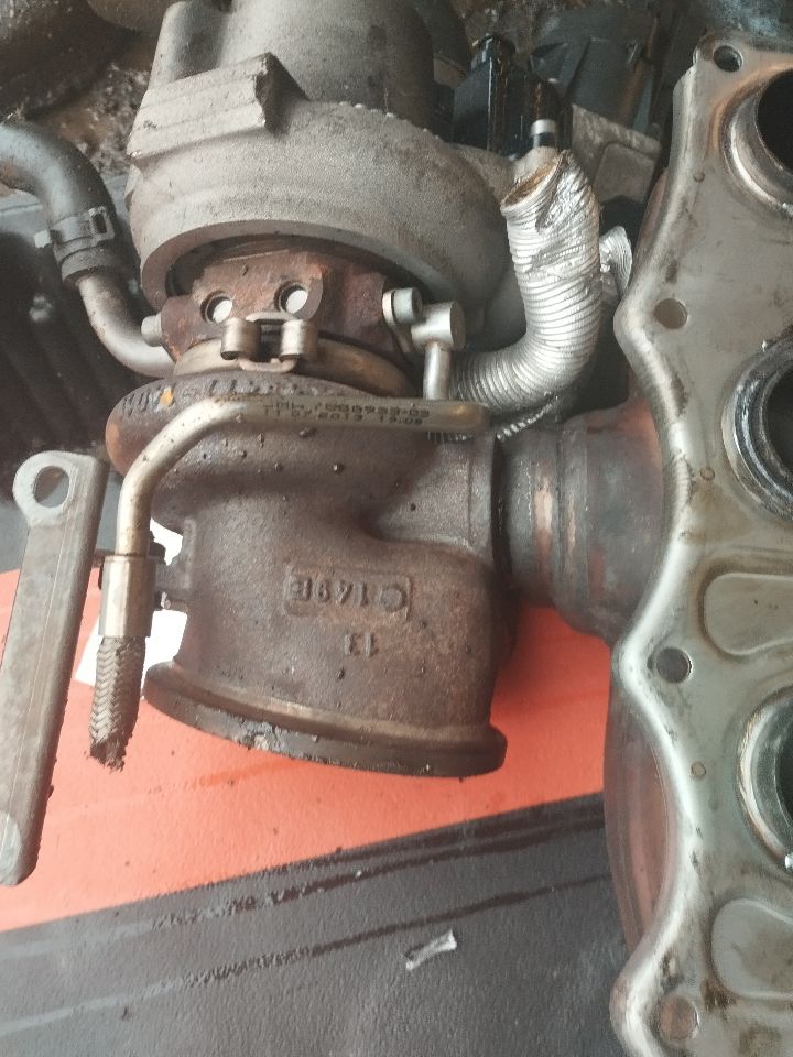 2014 BMW 320i 4cyl Gasoline Turbo 2.0 Turbo-Supercharger - 164353 — photo 3