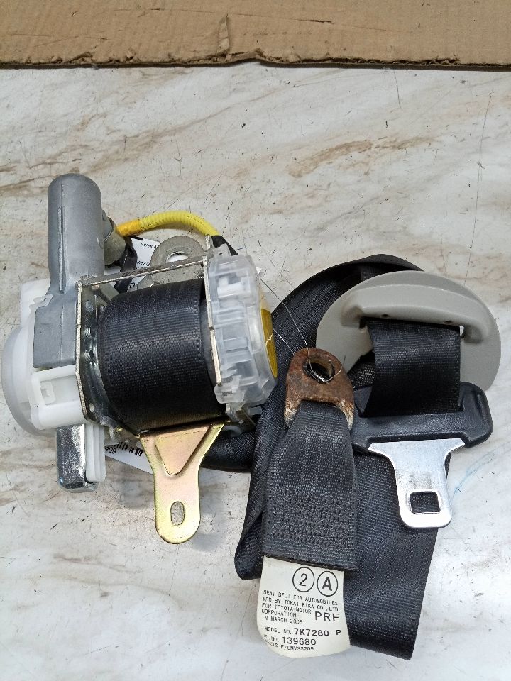 2006 LEXUS RX400H 6cyl electric 3.3 Seat Belt, Front - 164409 — photo 1
