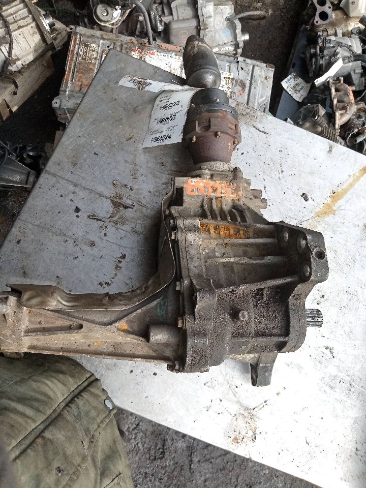 2014 CHEVROLET EQUINOX 4cyl Gasoline 2.4 TRANSFER CASE ASSY - 164605 — photo 1