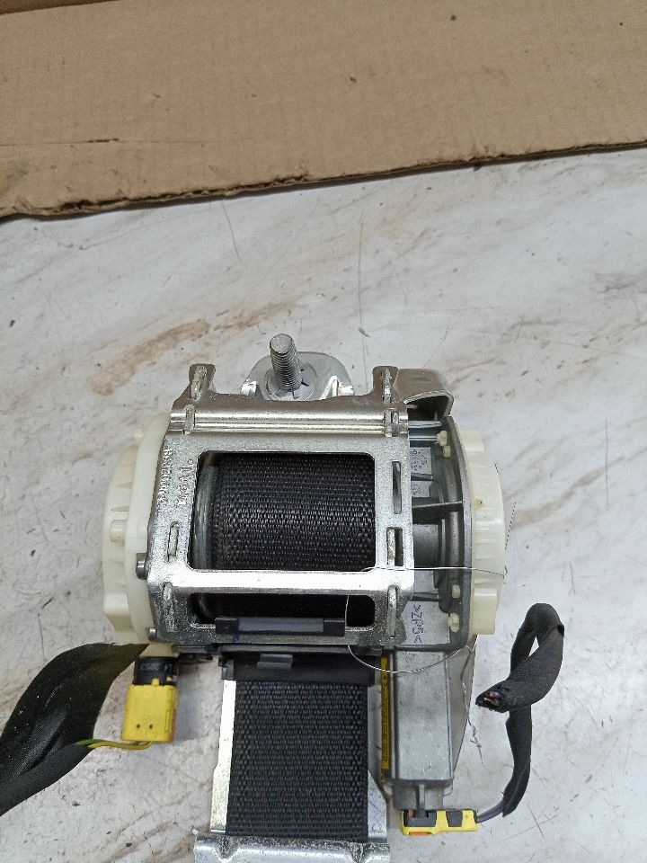 2017 LINCOLN MKZ 4cyl Gasoline Turbo 2.0 Seat Belt, Front - 165741 — photo 4