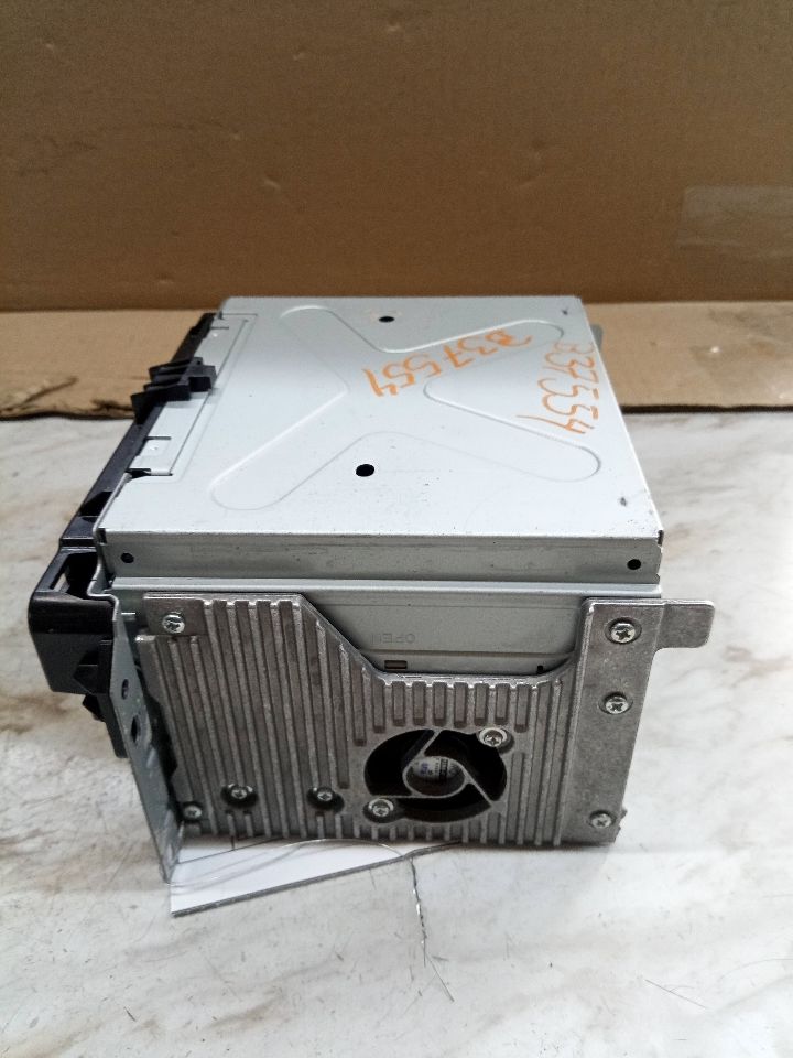 2011 DODGE JOURNEY 6 cyl Gas Flex Fuel 3.6 Radio Audio - 166211 — photo 3