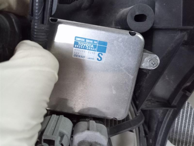 2015 TOYOTA AVALON Radiators - 16824 — photo 3