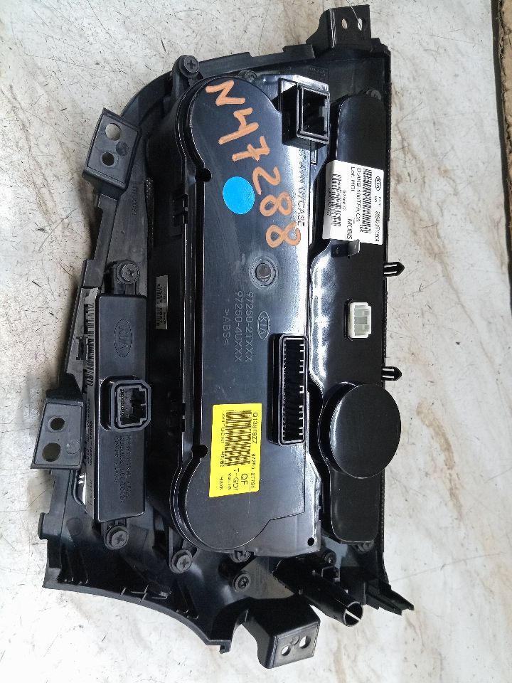 2013 KIA OPTIMA 4cyl Gasoline Turbo 2.0 TEMP CONTROL - 168314 — photo 6