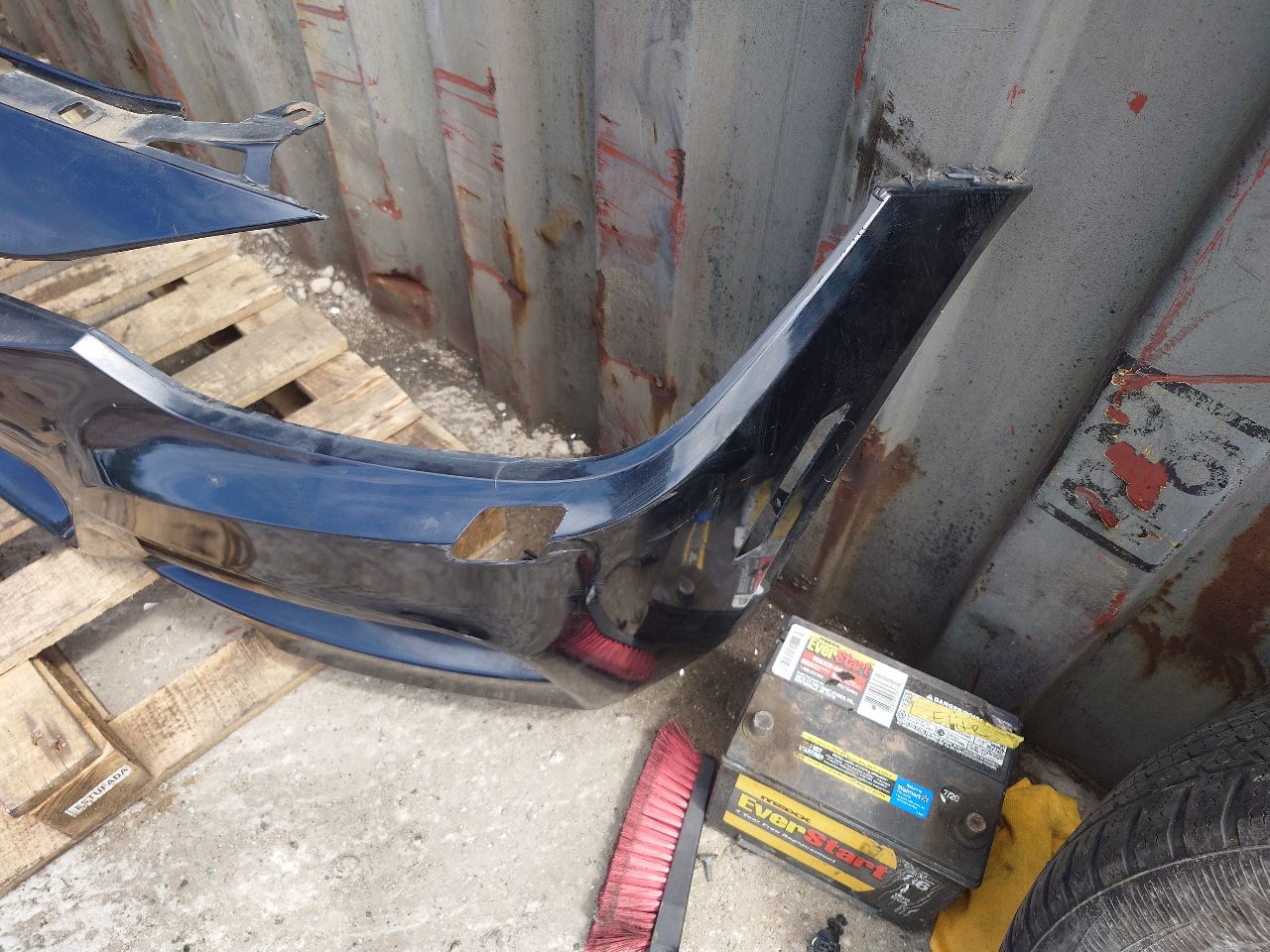 2013 BMW 328i BUMPER ASSY, FRONT - 168329 — photo 3