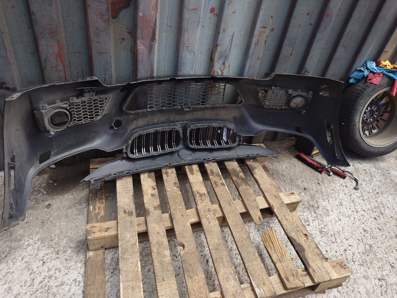 2013 BMW 328i BUMPER ASSY, FRONT - 168329 — photo 8