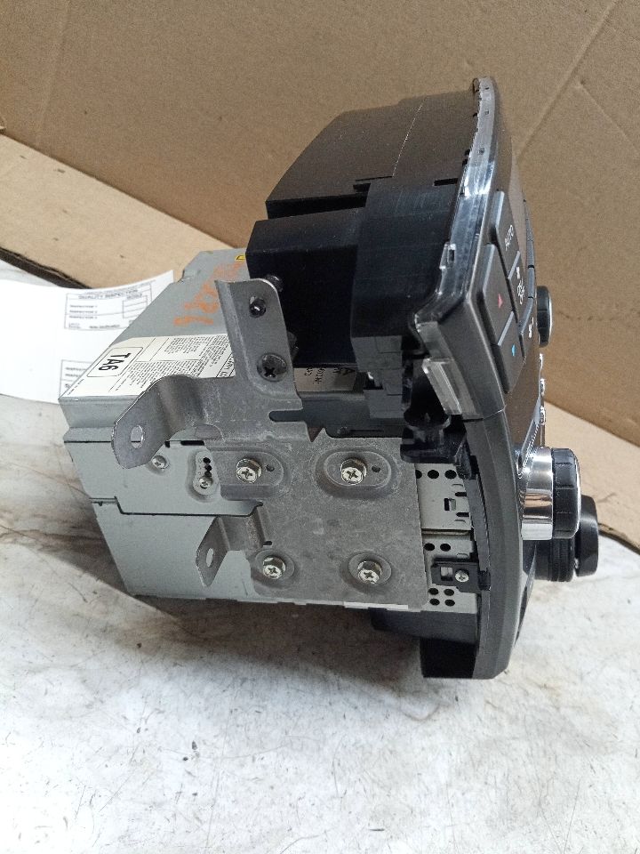 2010 ACURA MDX 3.7L 6cyl Gasoline VVT Radio Audio - 168769 — photo 6