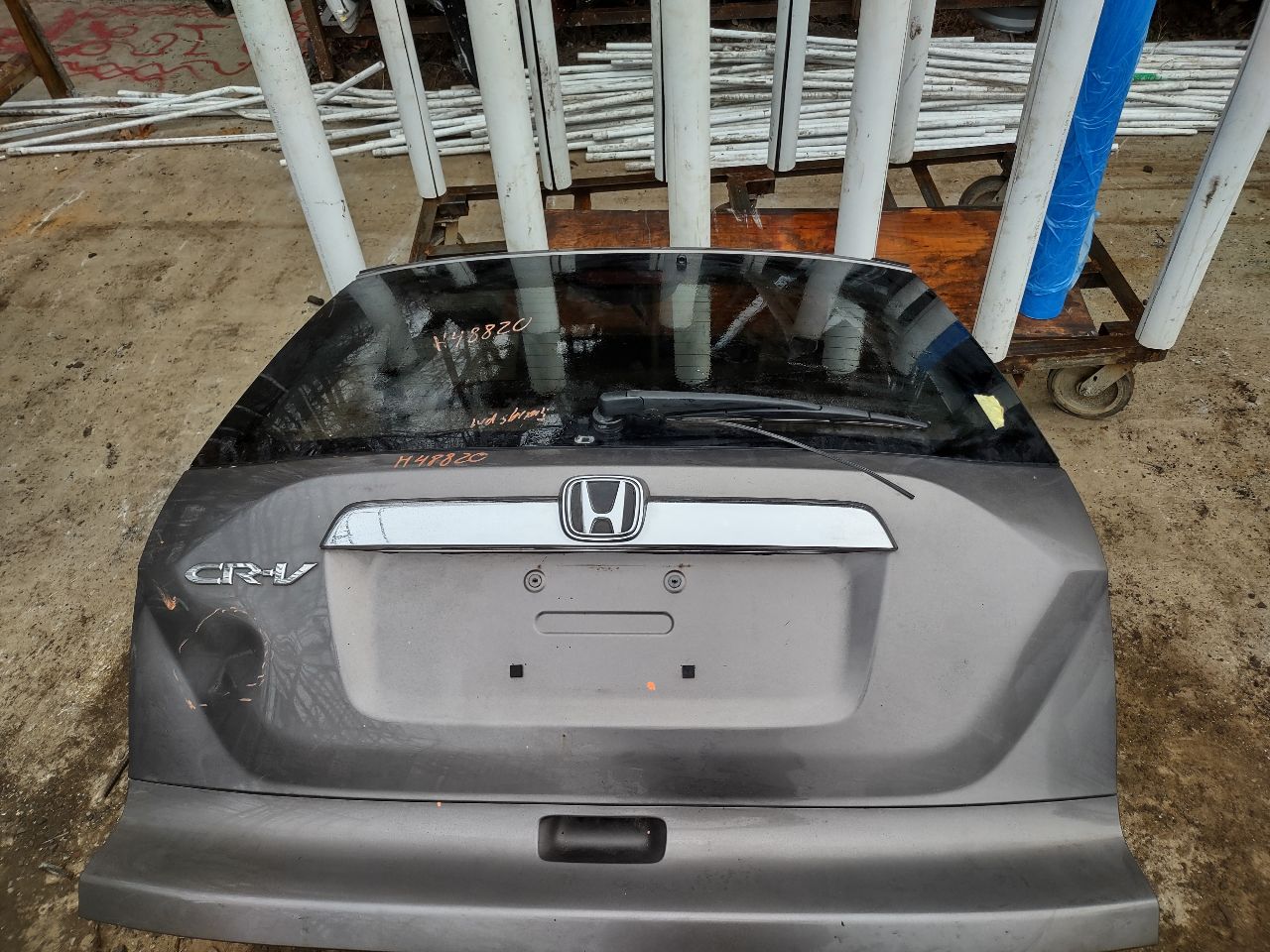2009 HONDA CR-V 4cyl Gasoline 2.4 Decklid  Tailgate - 168955 — photo 4