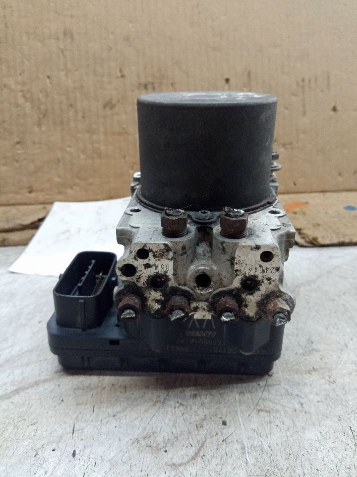 2011 TOYOTA SIENNA 6cyl Gasoline 3.5 Anti-lock Brake Pts - 169354 — photo 3