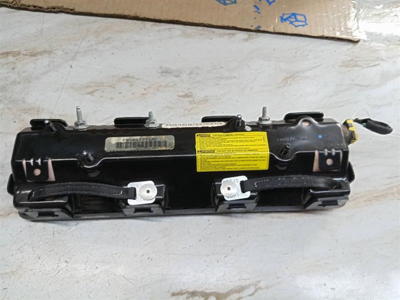 2011 VOLKSWAGEN ROUTAN 6 Cyl Gasoline 3.6 DI Left AIR BAG - 169416 — photo 6