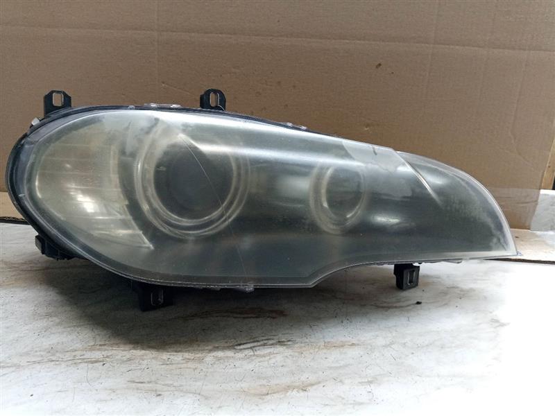 2008 BMW X5 8cyl Gasoline 4.8 Right HEADLAMP ASSEMBLY - 170339 — photo 1
