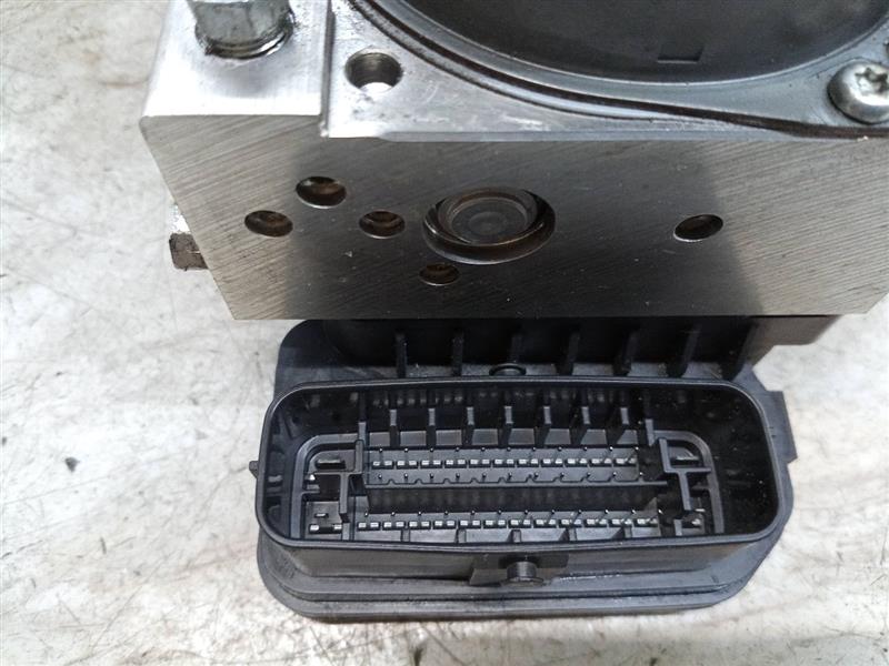 2019 LEXUS NX300 2.0L 4cyl Turbo Gasoline Anti-lock Brake Pts - 173262 — photo 2