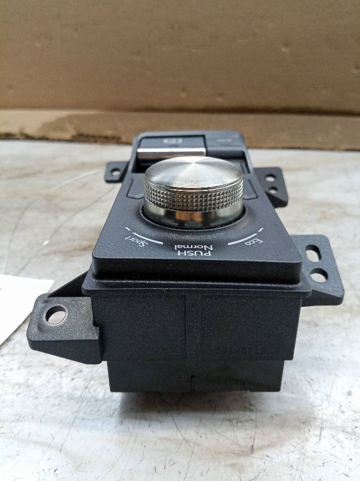 2019 LEXUS NX300 2.0L 4cyl Turbo Gasoline Dsh/Int/Seat Switch - 173273 — photo 2