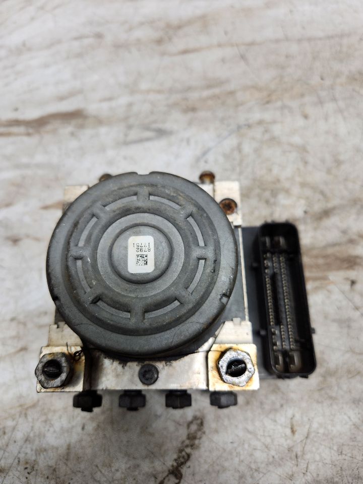 2016 FORD FUSION 4cyl Electric 2.0 Anti-lock Brake Pts - 173667 — photo 6