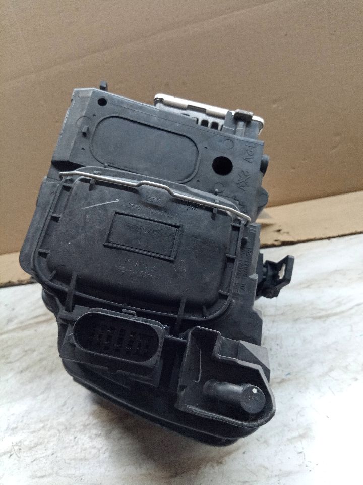 2010 AUDI Q5 6cyl Gasoline 3.2 Right HEADLAMP ASSEMBLY - 173691 — photo 6