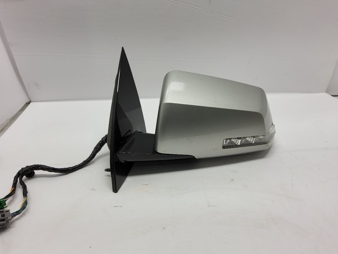 2007 GMC ACADIA 6cyl Gasoline 3.6 Left SIDE VIEW MIRROR - 1738 — photo 3