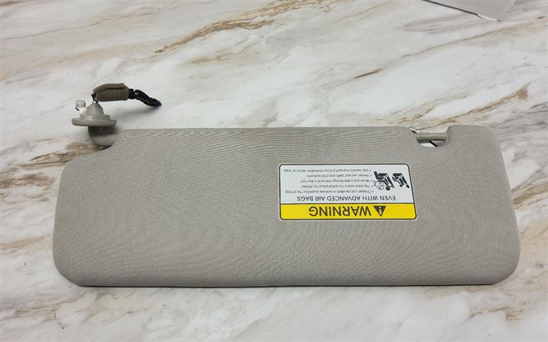 2016 KIA SORENTO 4cyl Gasoline 2.4 Right Sun Visor - 1743 — photo 2