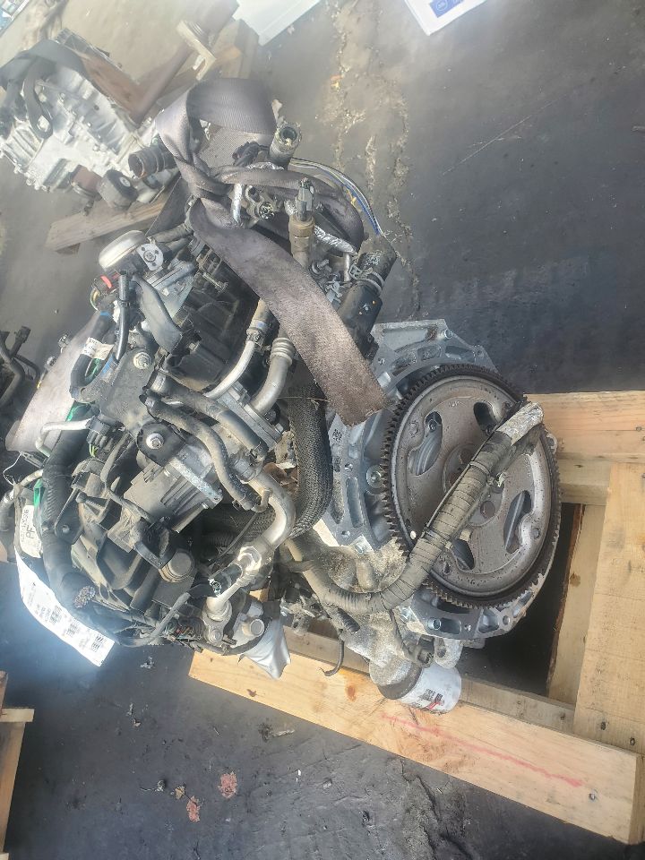 2021 FORD ESCAPE 2.0L 4cyl Turbo Gasoline ENGINE ASSEMBLY - 174806 — photo 2