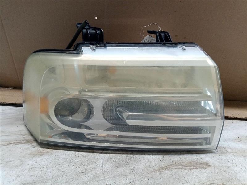 2008 LINCOLN NAVIGATOR 8cyl Gasoline 5.4 3-valv Right HEADLAMP ASSEMBLY - 174869