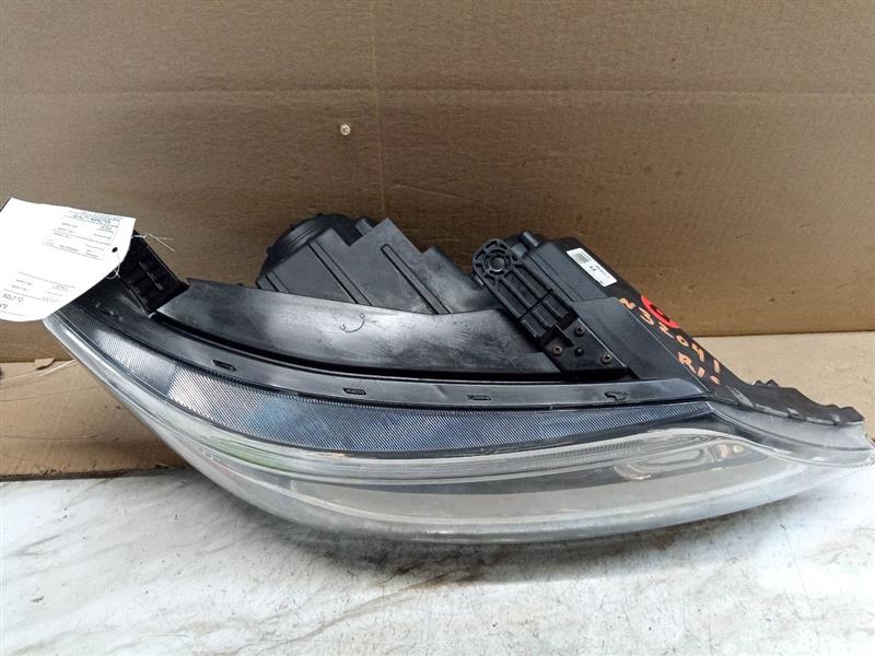 2014 KIA SORENTO 6cyl Gasoline 3.3 Right HEADLAMP ASSEMBLY - 174872 — photo 2