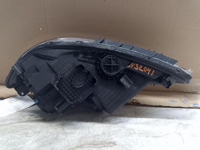 2014 KIA SORENTO 6cyl Gasoline 3.3 Right HEADLAMP ASSEMBLY - 174872 — photo 5