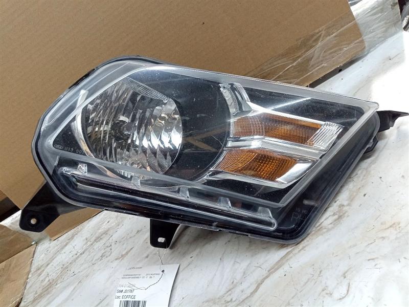 2012 FORD MUSTANG 6cyl Gasoline 3.7 Right HEADLAMP ASSEMBLY - 174889