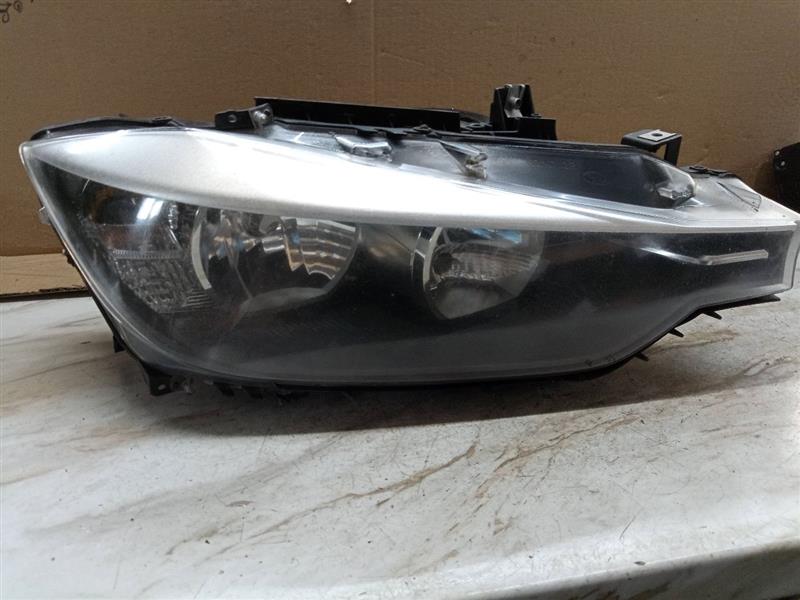 2015 BMW 328i 4cyl Gas Turbo 2.0 SULEV Right HEADLAMP ASSEMBLY - 176527