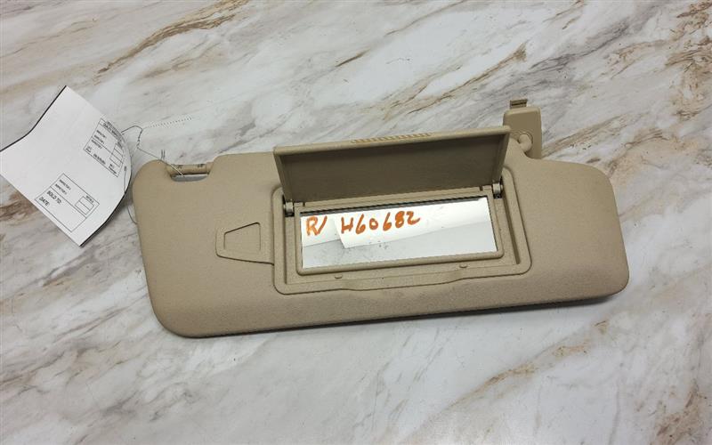 2012 MERCEDES-BENZ C-CLASS Right Sun Visor - 17671 — photo 2