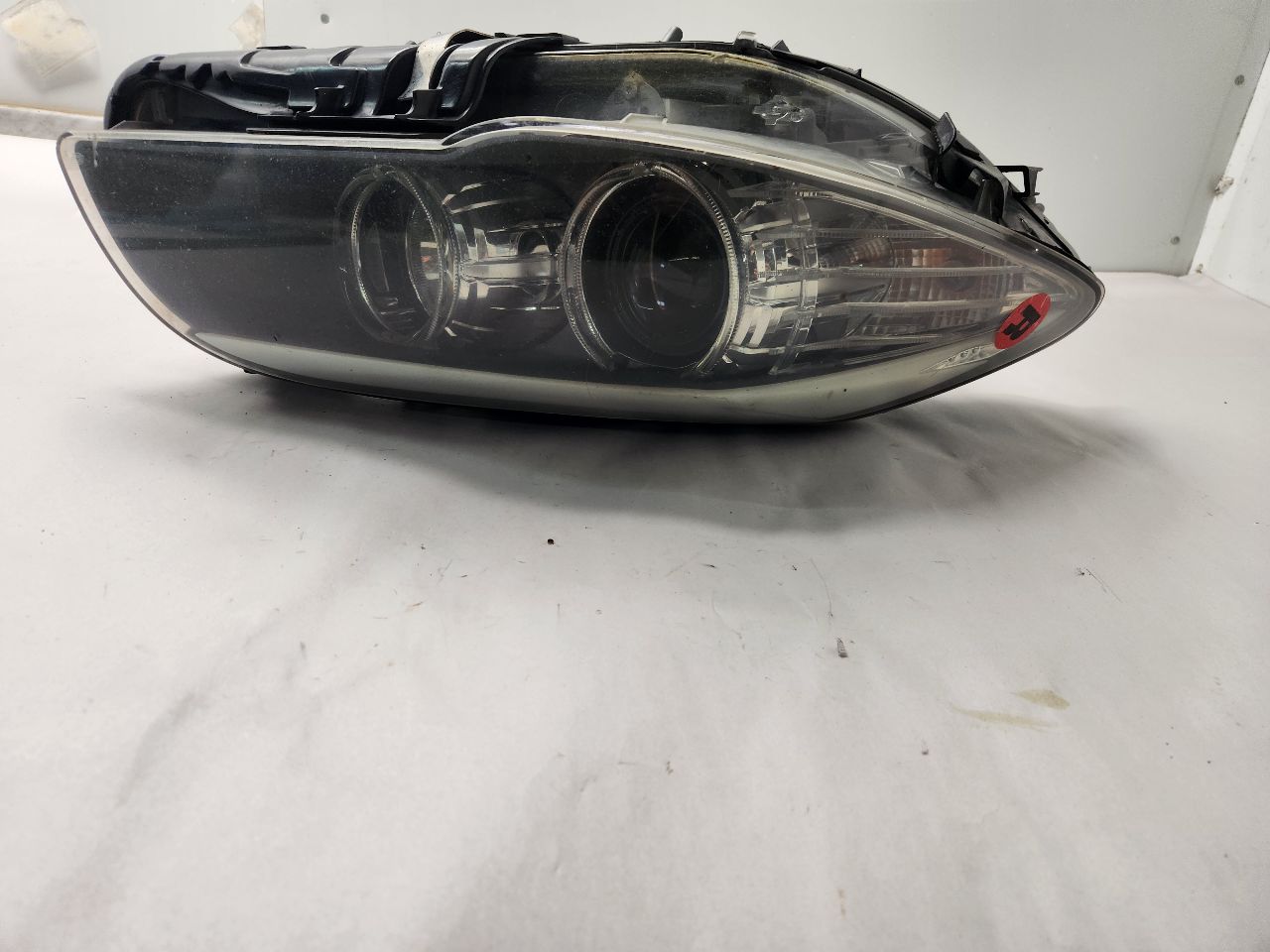 2011 BMW 528i 6cyl Gasoline 3.0 Right HEADLAMP ASSEMBLY - 178055 — photo 8
