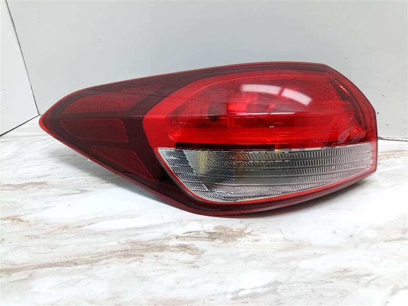 2018 KIA FORTE Left TAIL LAMP - 17822 — photo 1