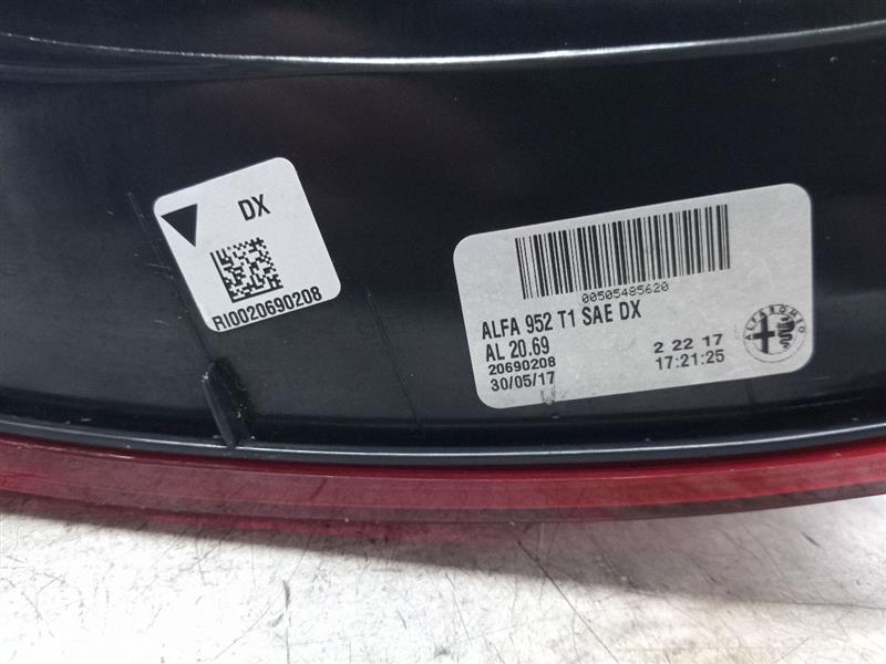 2017 ALFA-ROMEO GIULIA Left TAIL LAMP - 178315 — photo 4