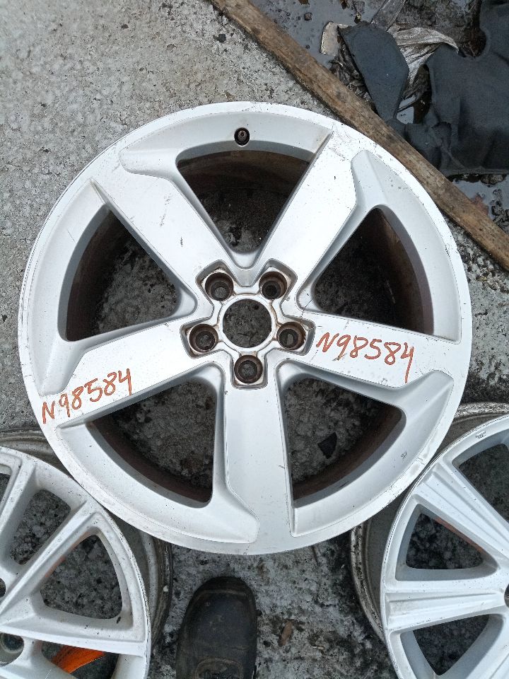 2012 AUDI Q5 4cyl Gasoline Turbo 2.0 WHEEL - 178471