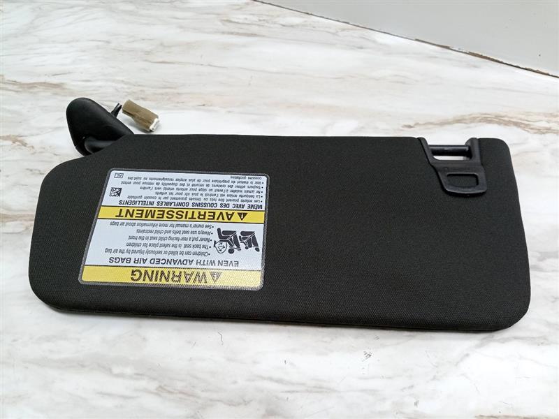 2022 SUBARU LEGACY Right Sun Visor - 17848 — photo 1